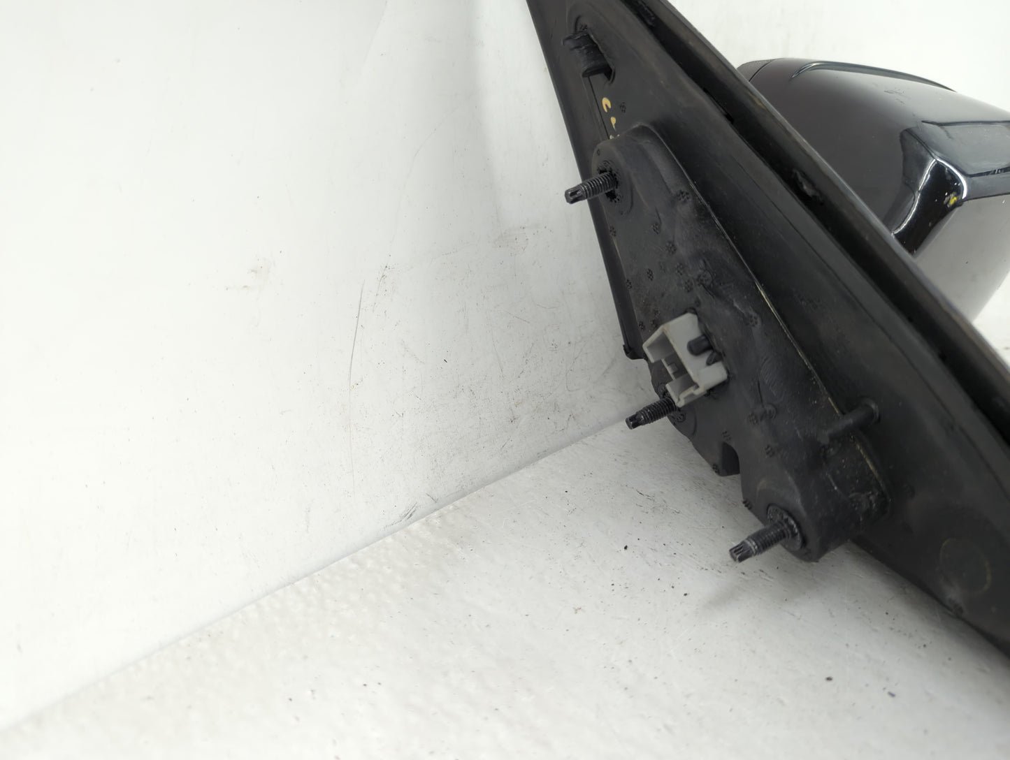 2011-2012 Ford Fusion Driver Side View Mirror - Left Door Mirror OEM Used - Oemusedautoparts1.com