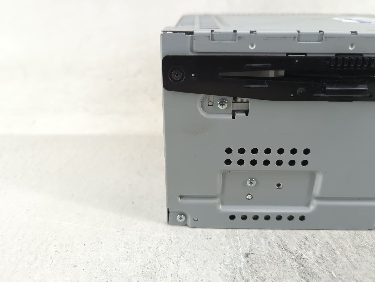 2011-2012 Ford Fusion Radio AM FM Cd Player Receiver Replacement P/N:BE5T-19C157-AB Fits Fits 2011 2012 OEM Used Auto Parts 