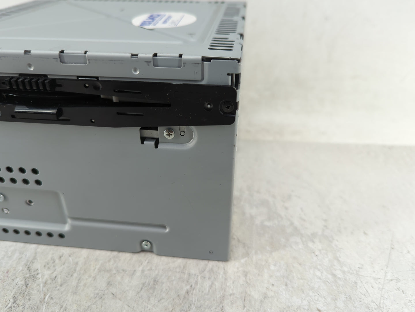 2011-2012 Ford Fusion Radio AM FM Cd Player Receiver Replacement P/N:BE5T-19C157-AB Fits Fits 2011 2012 OEM Used Auto Parts 