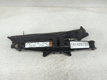 2012 Ford Fusion Spare Scissor Car Jack