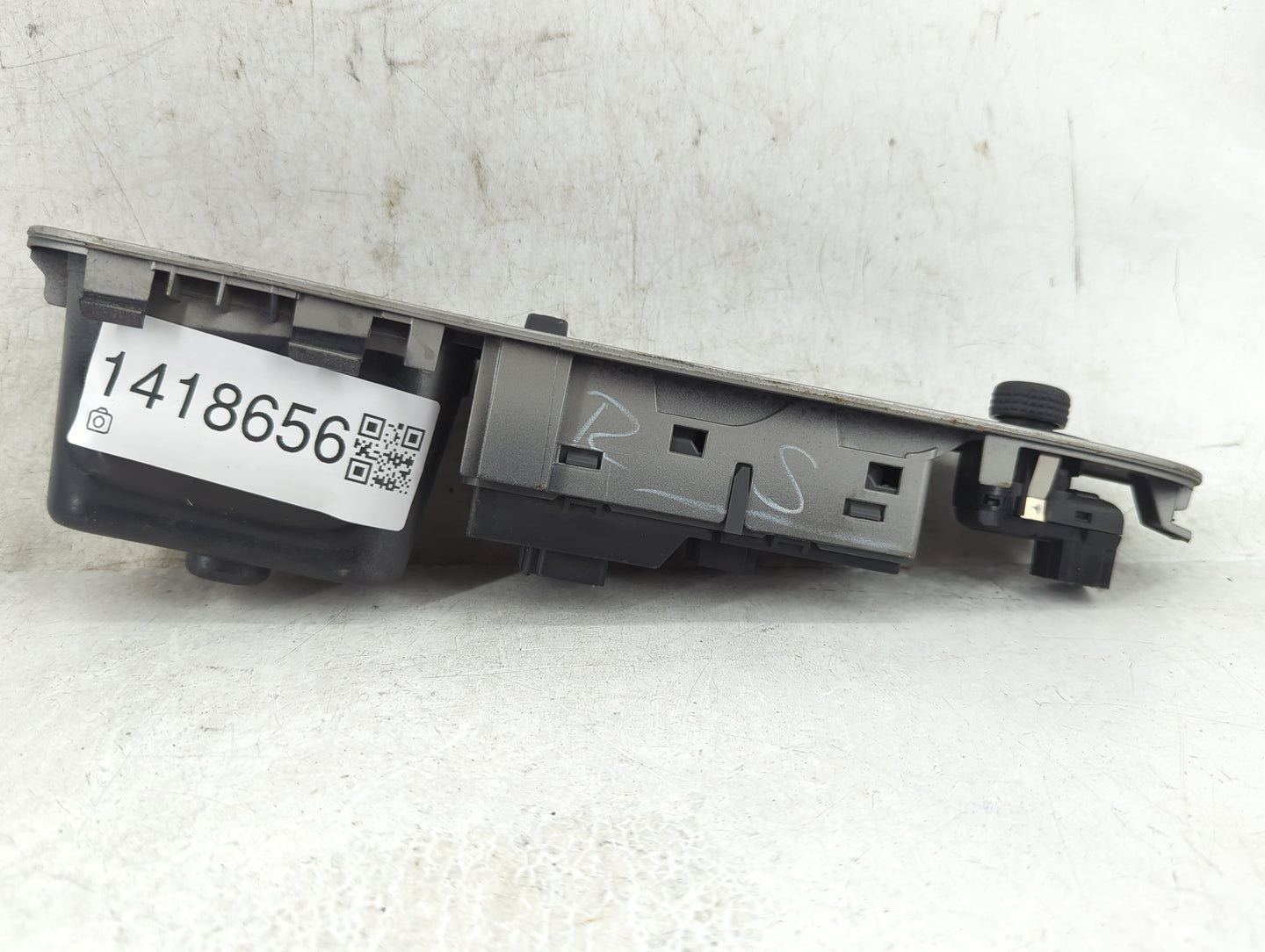 2011-2012 Ford Fusion Master Power Window Switch Replacement Driver Side Left Fits Fits 2011 2012 OEM Used Auto Parts - Oemu