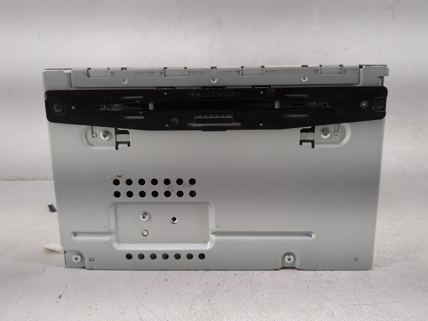 2011-2012 Ford Fusion Radio AM FM Cd Player Receiver Replacement P/N:BE5T-18D822-AB Fits Fits 2011 2012 OEM Used Auto Parts 