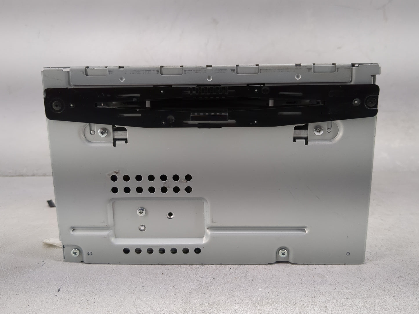 2011-2012 Ford Fusion Radio AM FM Cd Player Receiver Replacement P/N:BE5T-18D822-AB Fits Fits 2011 2012 OEM Used Auto Parts 