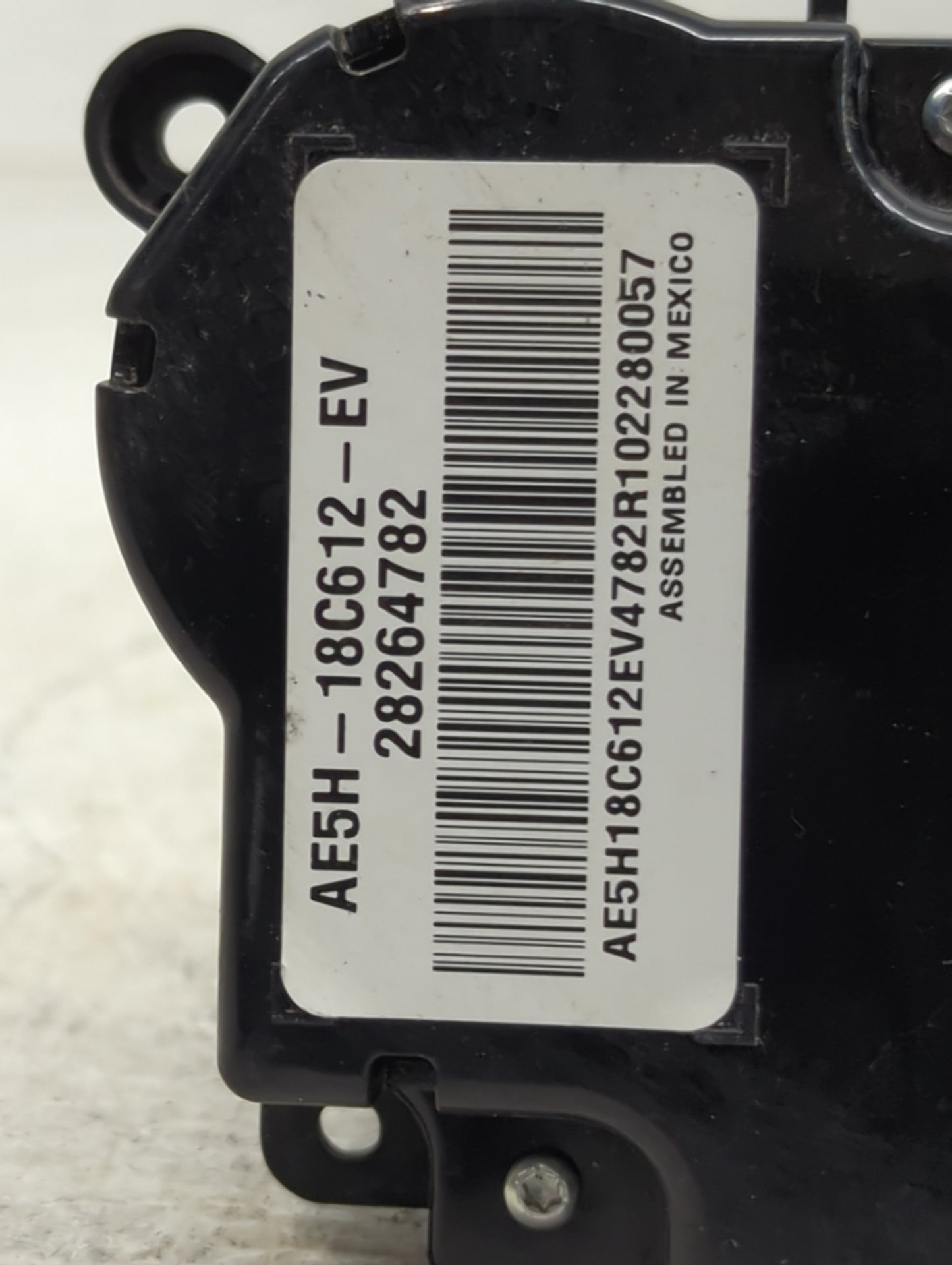 2010-2012 Ford Fusion Climate Control Module Temperature AC/Heater Replacement P/N:28264782 AE5H-18C612-EV Fits OEM Used Aut