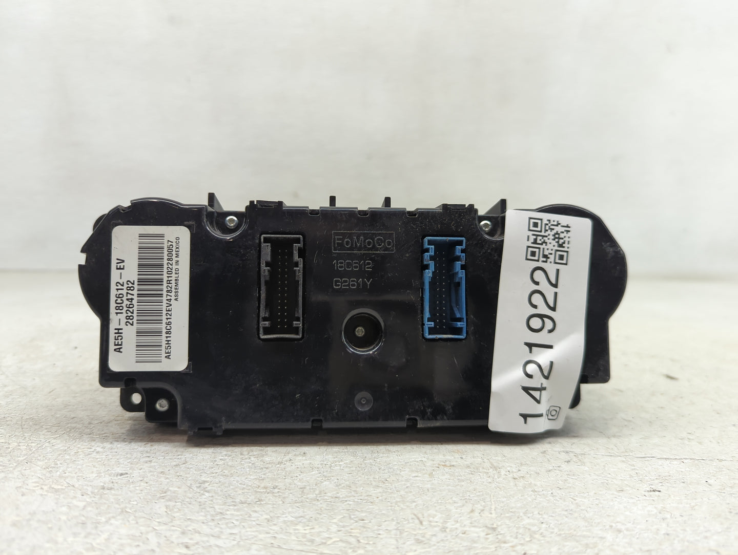 2010-2012 Ford Fusion Climate Control Module Temperature AC/Heater Replacement P/N:28264782 AE5H-18C612-EV Fits OEM Used Aut