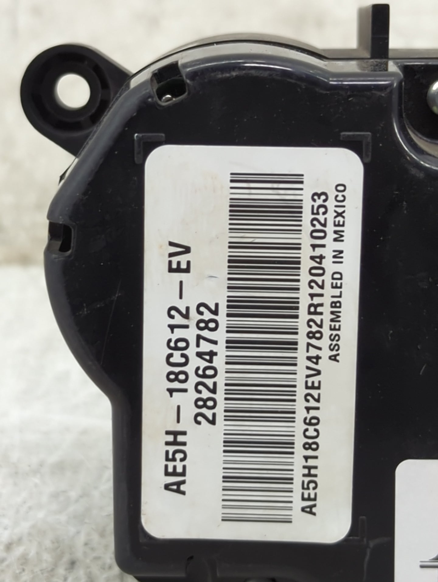 2010-2012 Ford Fusion Climate Control Module Temperature AC/Heater Replacement P/N:AE5H-18C612-EV 28264782 Fits OEM Used Aut