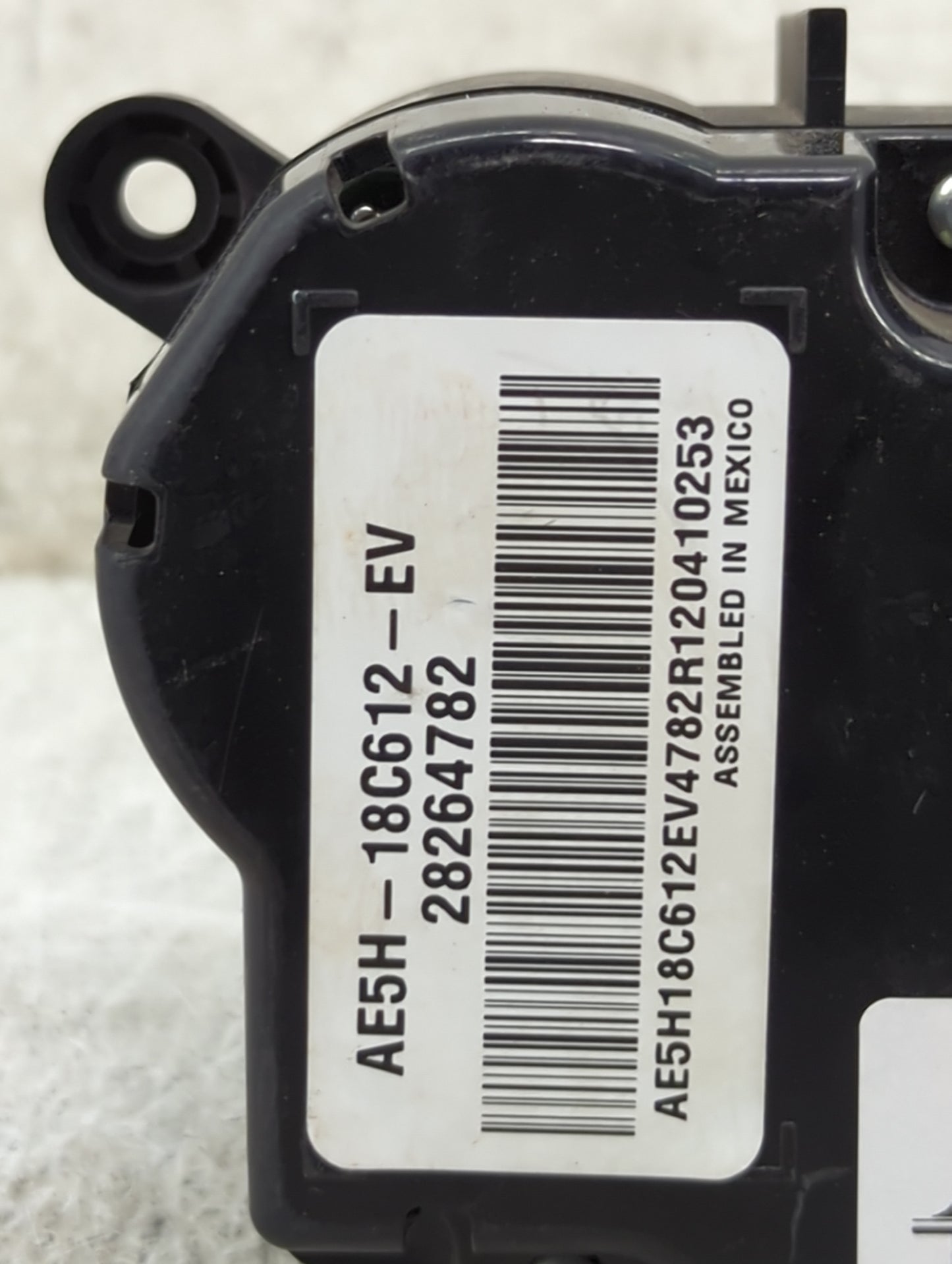 2010-2012 Ford Fusion Climate Control Module Temperature AC/Heater Replacement P/N:AE5H-18C612-EV 28264782 Fits OEM Used Aut