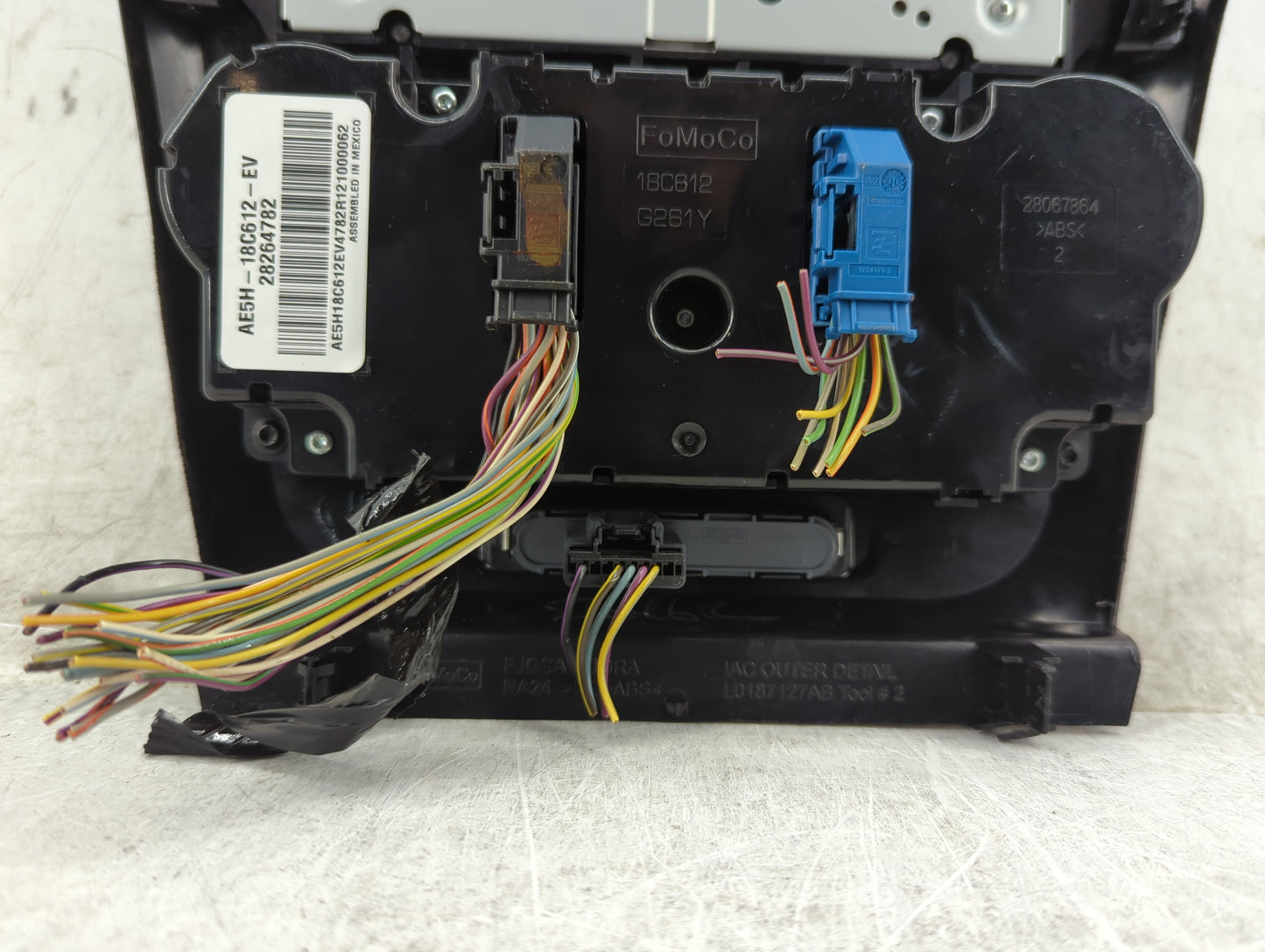 2010-2012 Ford Fusion Radio AM FM Cd Player Receiver Replacement P/N:9E5T-18A802-AE AE5H-18C612-EV Fits Fits 2010 2011 2012 