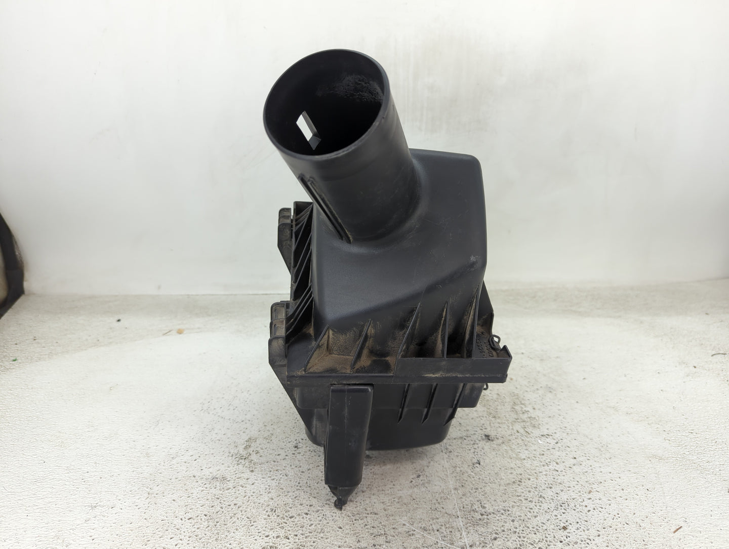 2010-2012 Ford Fusion Air Cleaner Intake-duct Hose Tube - Oemusedautoparts1.com