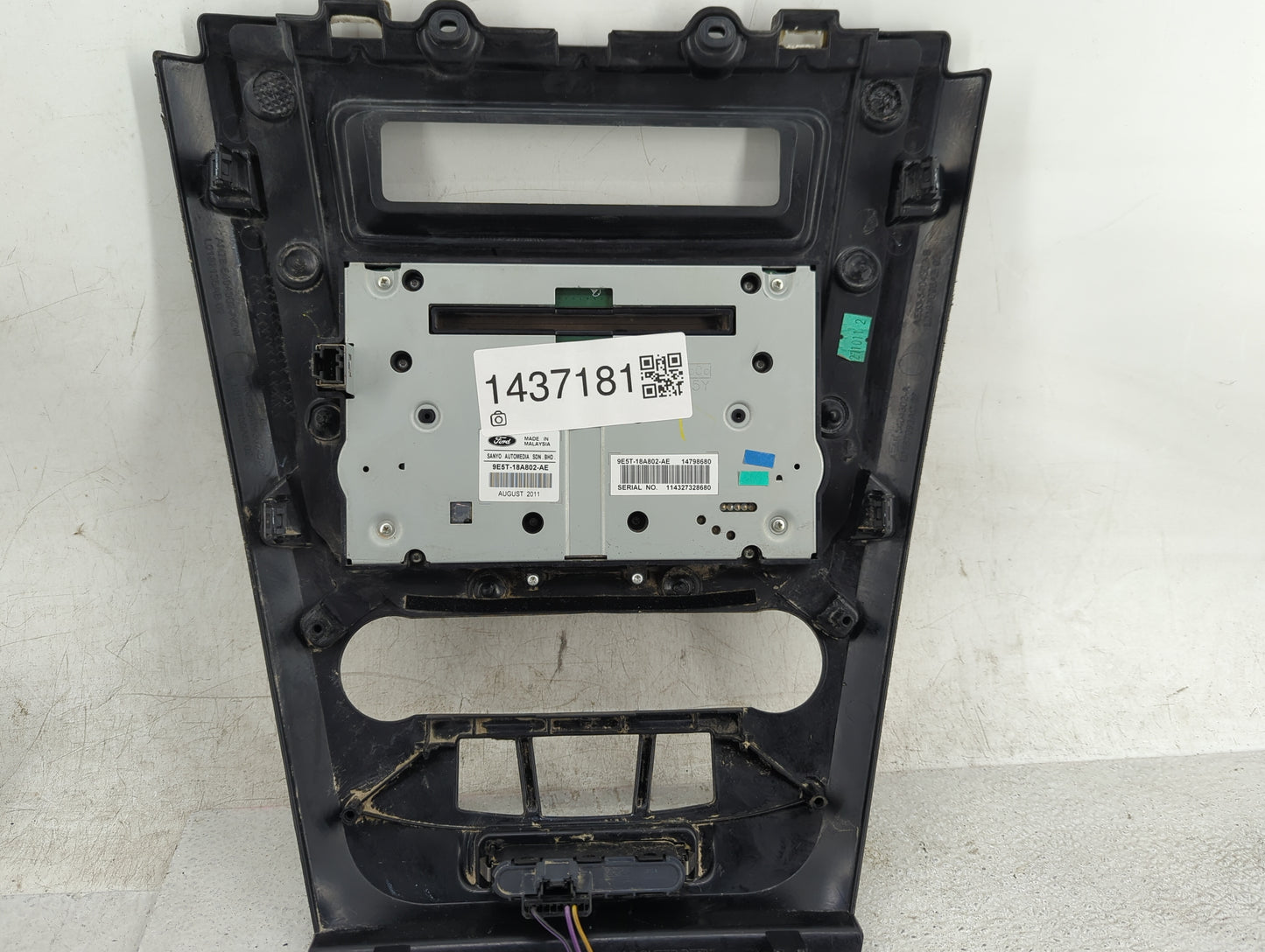 2010-2012 Ford Fusion Radio Control Panel - Oemusedautoparts1.com