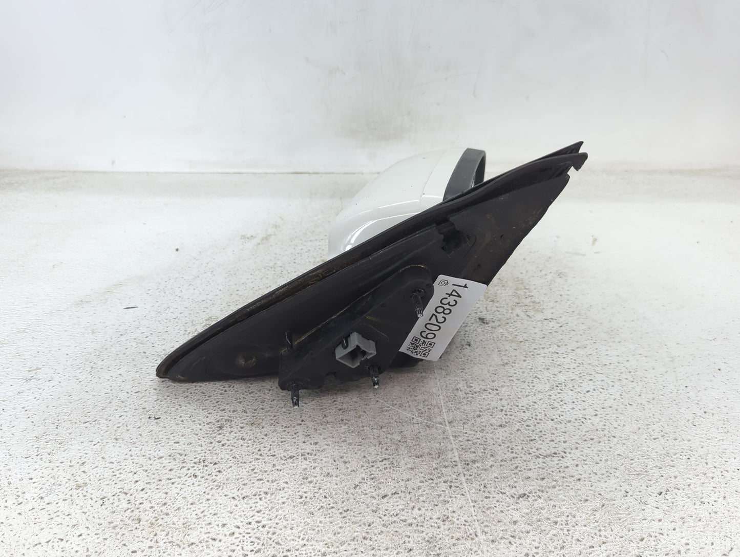 2011-2012 Ford Fusion Passenger Side View Mirror - Right Door Mirror OEM Used - Oemusedautoparts1.com