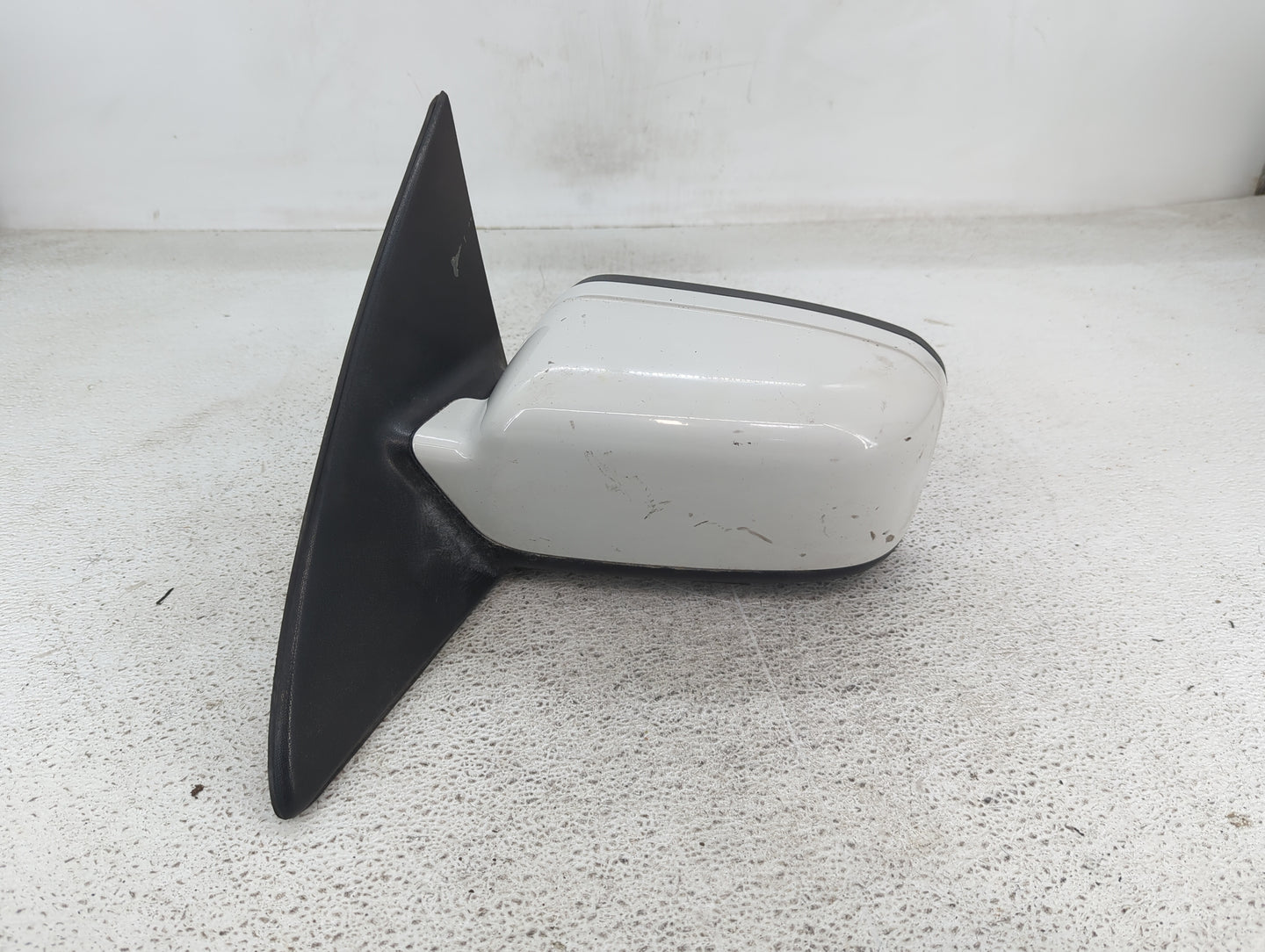 2011-2012 Ford Fusion Driver Side View Mirror - Left Door Mirror OEM Used - Oemusedautoparts1.com