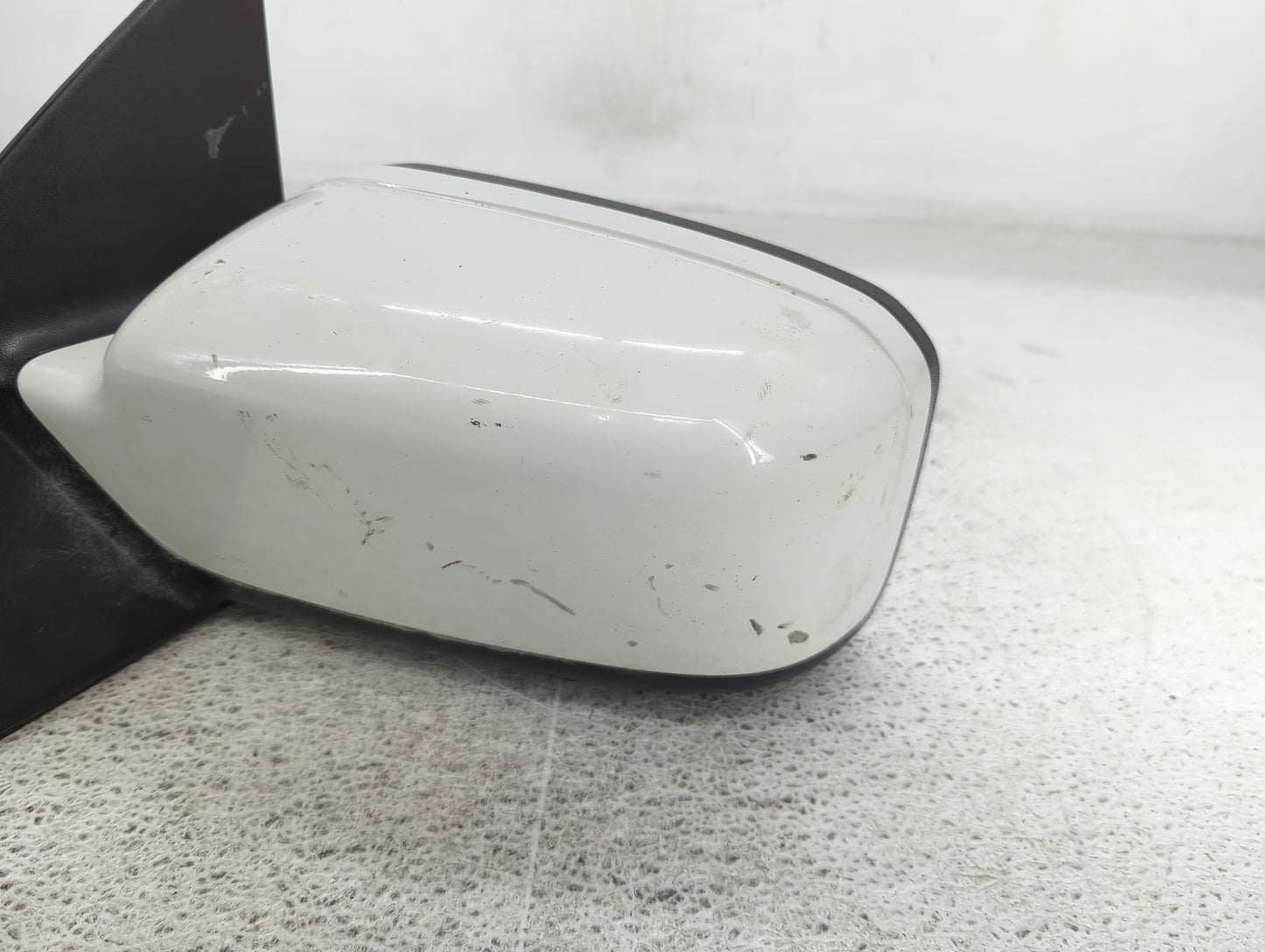 2011-2012 Ford Fusion Driver Side View Mirror - Left Door Mirror OEM Used - Oemusedautoparts1.com