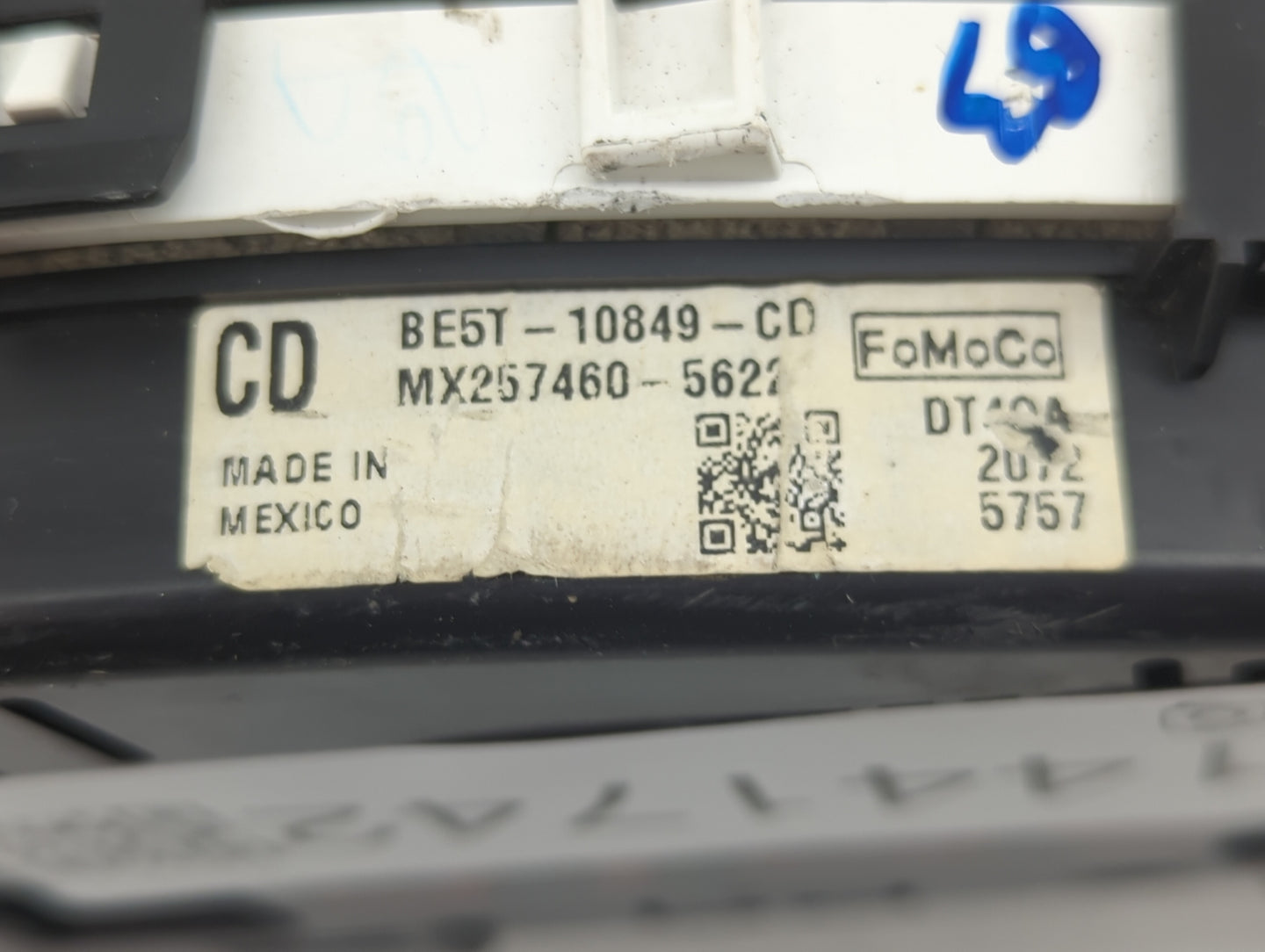 2011-2012 Ford Fusion Instrument Cluster Speedometer Gauges P/N:BE5T-10849-CD Fits Fits 2011 2012 OEM Used Auto Parts - Oemu