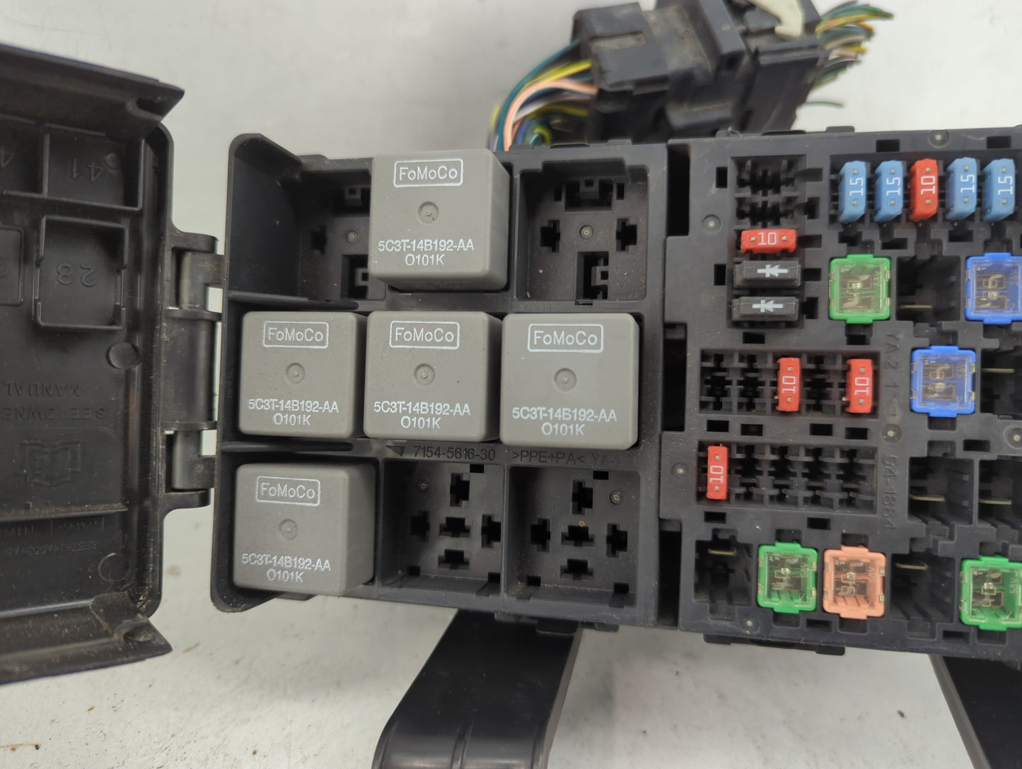 2010-2012 Ford Fusion Fusebox Fuse Box Panel Relay Module P/N:7T4T-14B476-AB 7154-5816-30, 6E5T-14A003-AB Fits Fits 2010 201