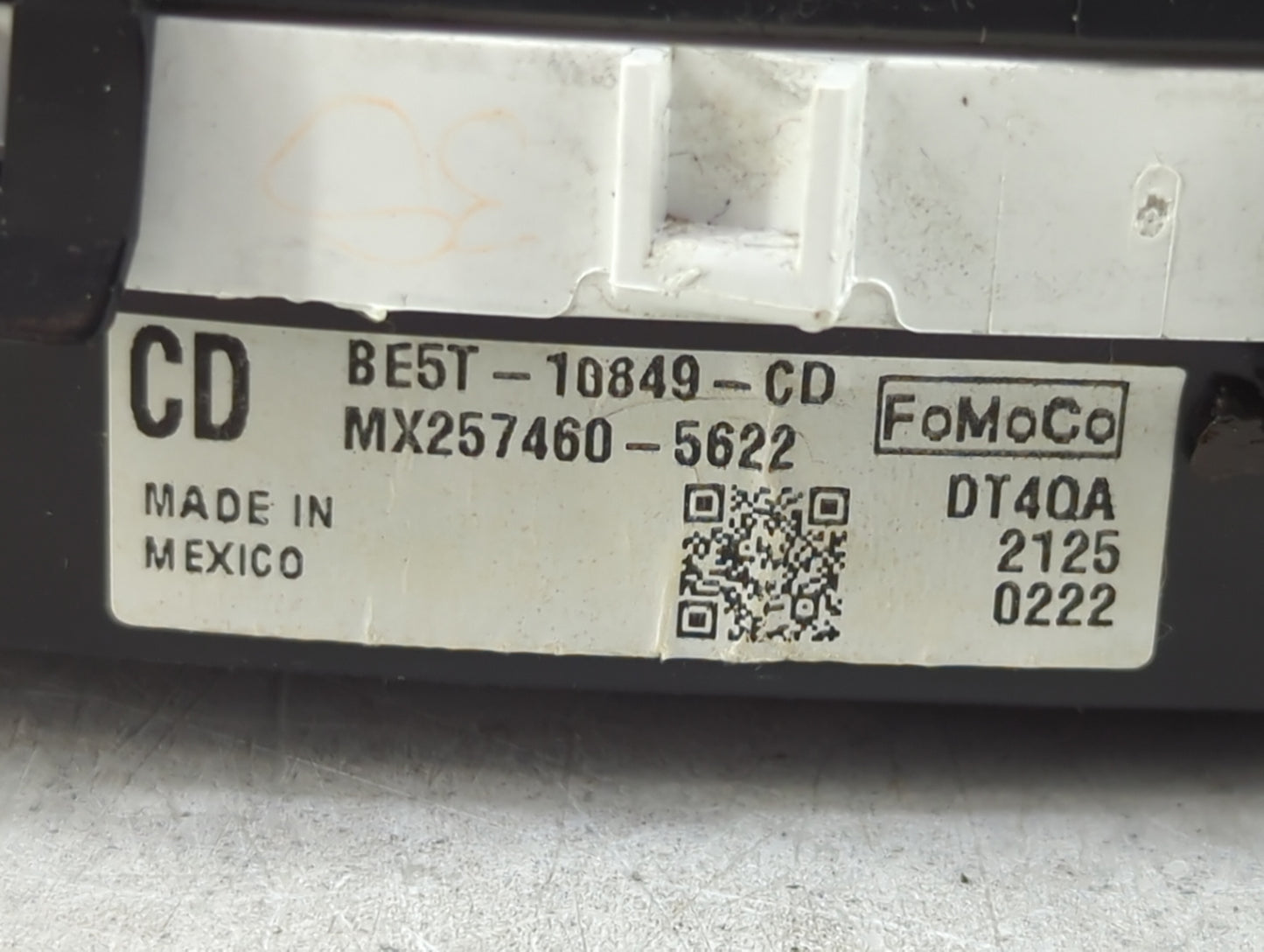 2011-2012 Ford Fusion Instrument Cluster Speedometer Gauges P/N:BE5T-10849-CD Fits Fits 2011 2012 OEM Used Auto Parts - Oemu