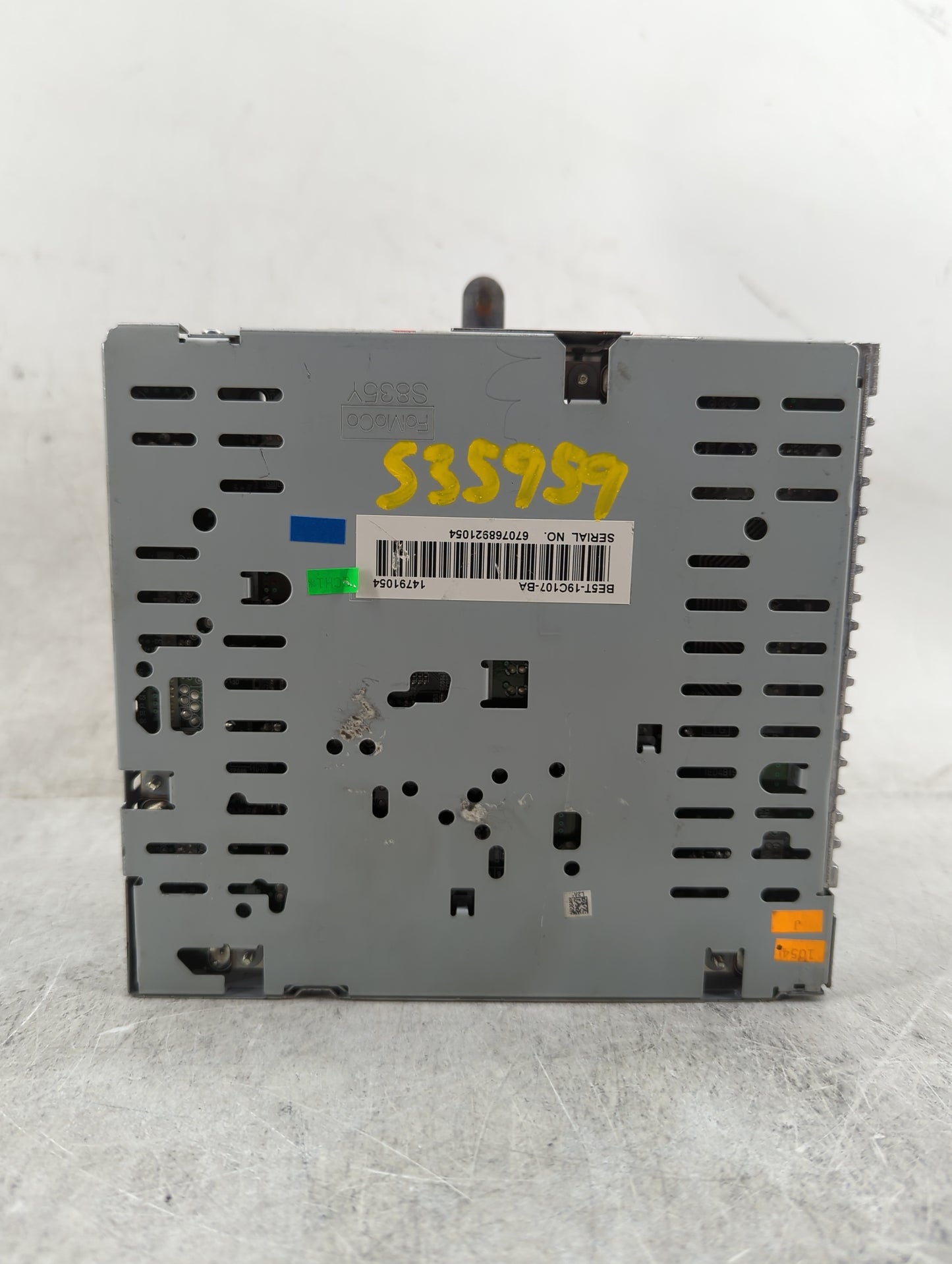 2011-2012 Ford Fusion Radio AM FM Cd Player Receiver Replacement P/N:BE5T-1C107-BA Fits Fits 2011 2012 OEM Used Auto Parts -