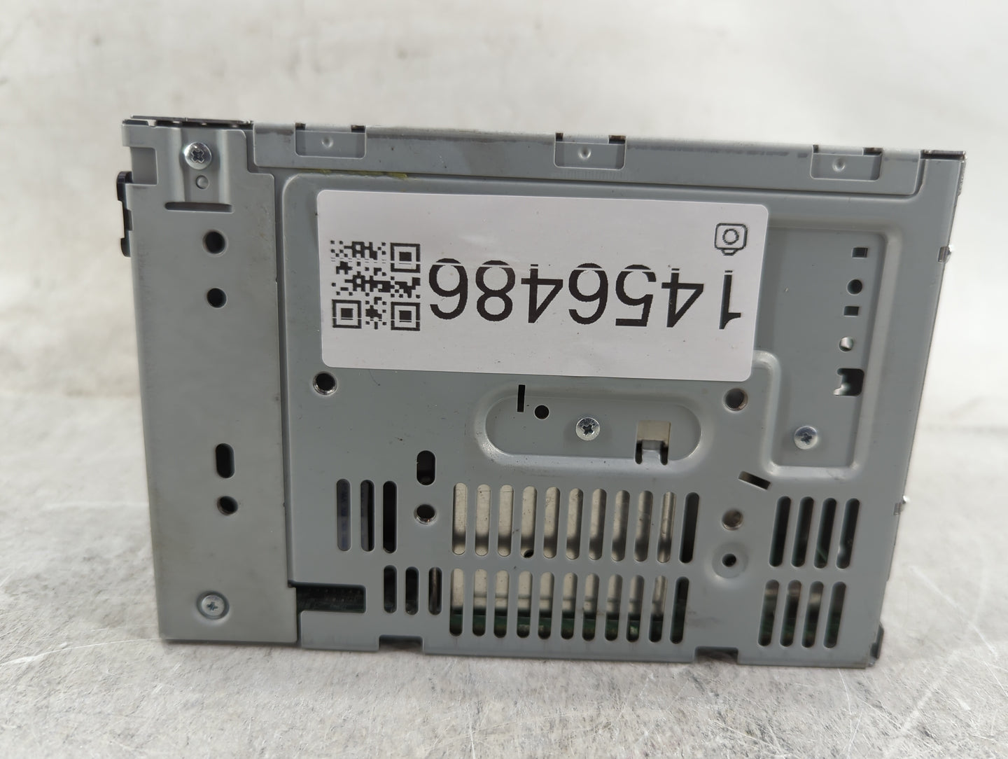 2010-2012 Ford Fusion Radio AM FM Cd Player Receiver Replacement P/N:BE5T-19C157-AB Fits Fits 2010 2011 2012 OEM Used Auto P