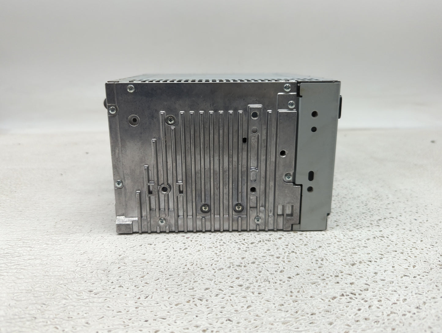 2011-2012 Ford Fusion Radio AM FM Cd Player Receiver Replacement P/N:BE5T-19C157-AB Fits Fits 2011 2012 OEM Used Auto Parts 