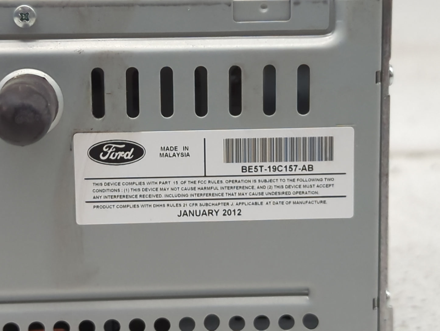 2011-2012 Ford Fusion Radio AM FM Cd Player Receiver Replacement P/N:BE5T-19C157-AB Fits Fits 2011 2012 OEM Used Auto Parts 
