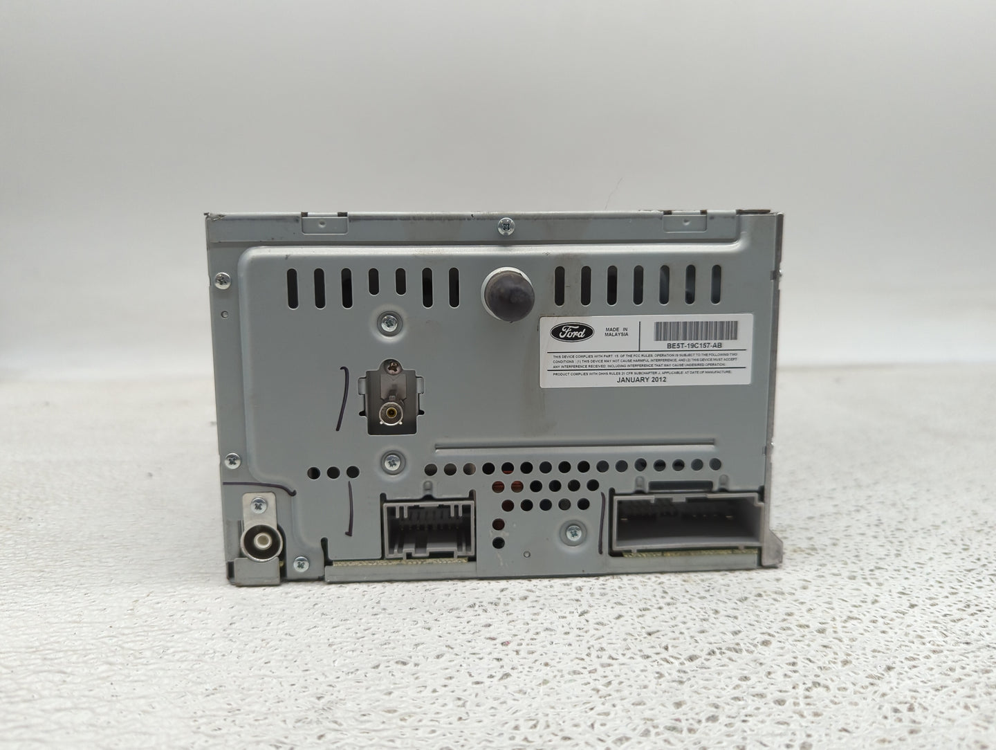 2011-2012 Ford Fusion Radio AM FM Cd Player Receiver Replacement P/N:BE5T-19C157-AB Fits Fits 2011 2012 OEM Used Auto Parts 