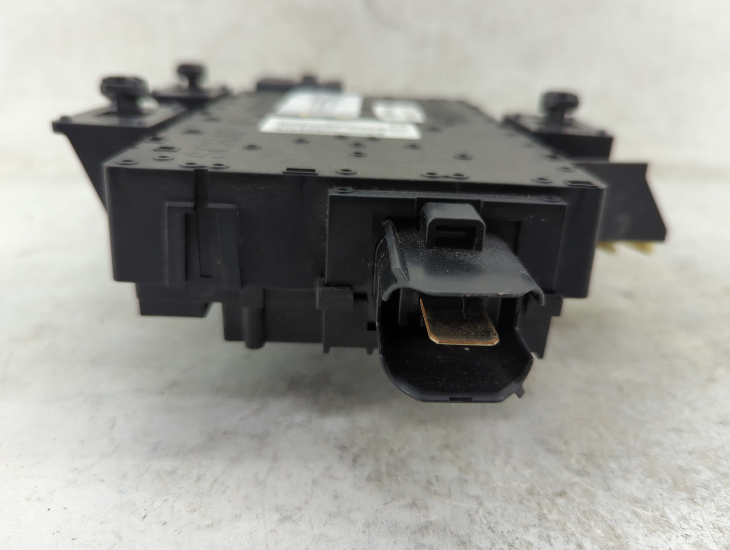 2010-2012 Ford Fusion Fusebox Fuse Box Panel Relay Module P/N:5S0F90167 AG1T-14B476-CD, AG1T-15604-BG Fits Fits 2010 2011 20