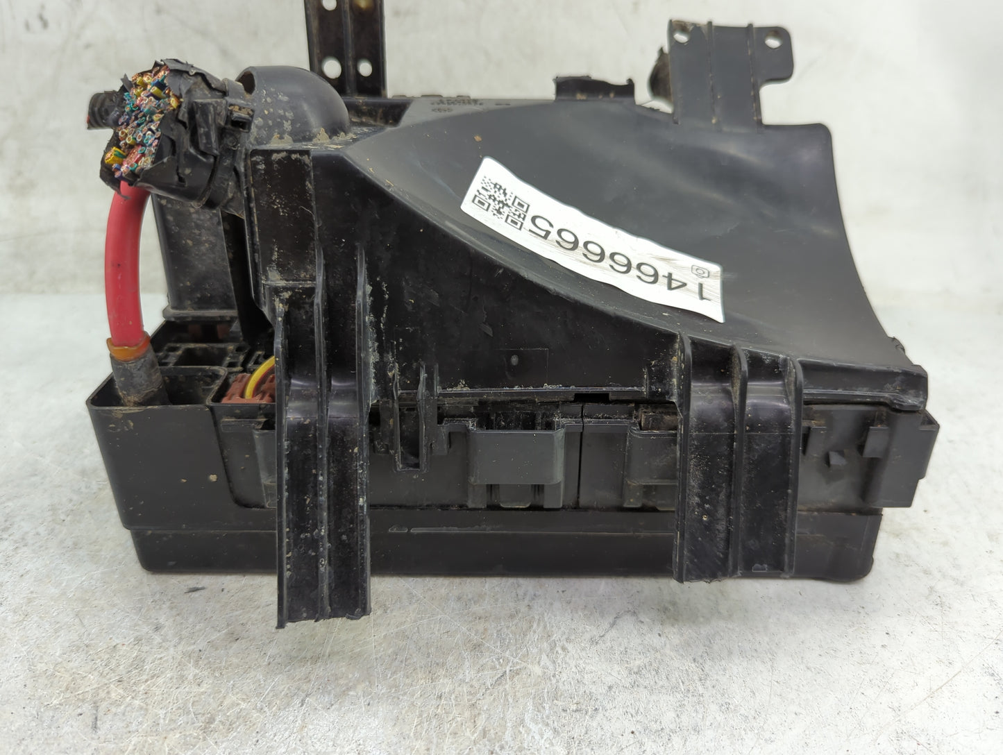 2010-2012 Ford Fusion Fusebox Fuse Box Panel Relay Module P/N:BE5T-14290-E Fits Fits 2010 2011 2012 OEM Used Auto Parts - Oe