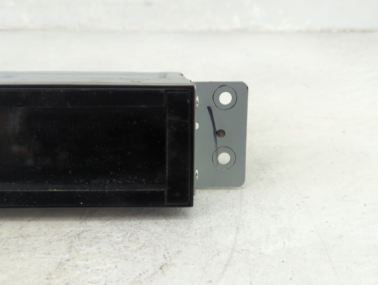 2010-2012 Ford Fusion Information Display Screen 1469135 - Oemusedautoparts1.com
