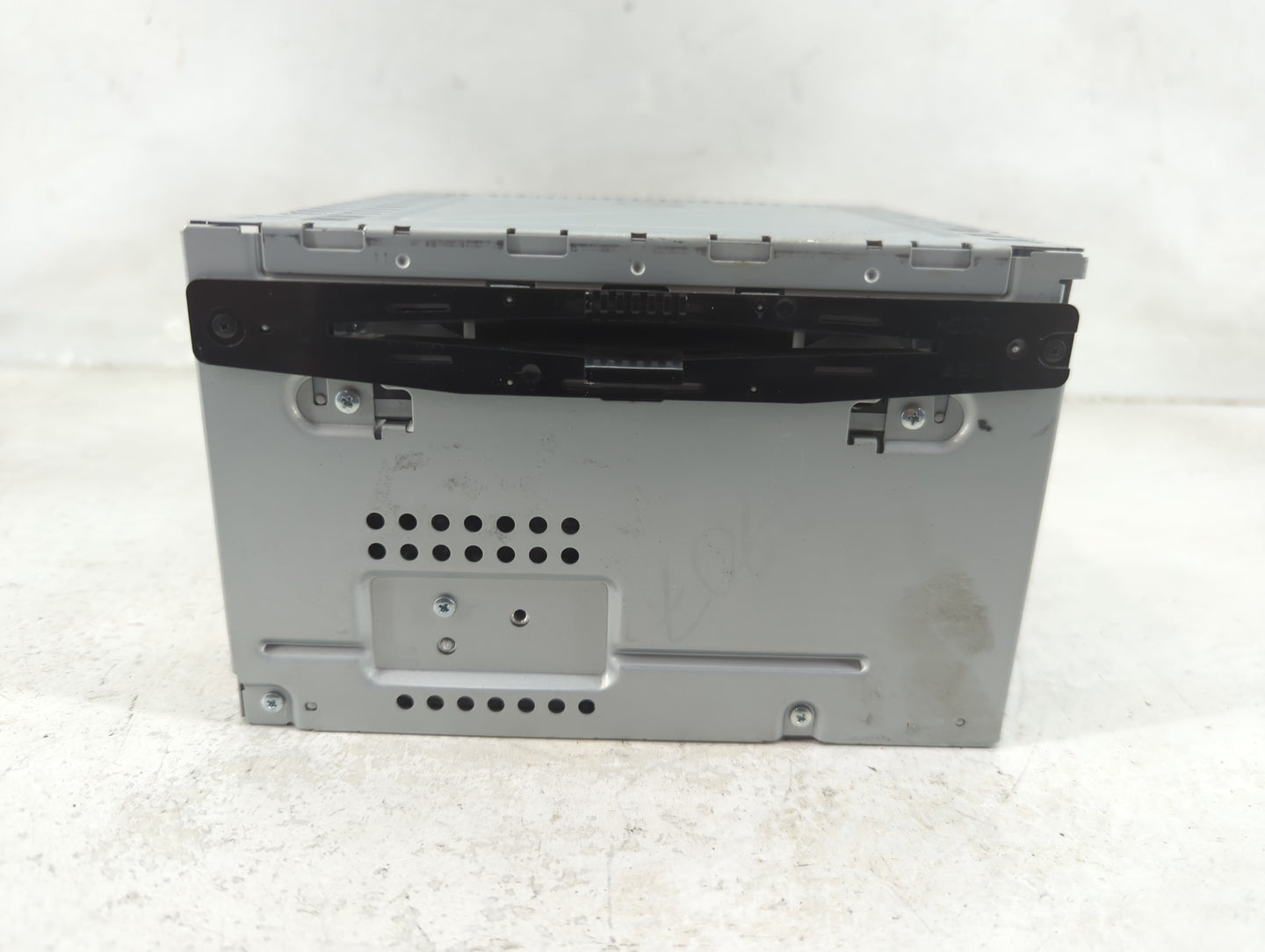 2010-2012 Ford Fusion Radio AM FM Cd Player Receiver Replacement P/N:BE5T-18D822-AB Fits Fits 2010 2011 2012 OEM Used Auto P