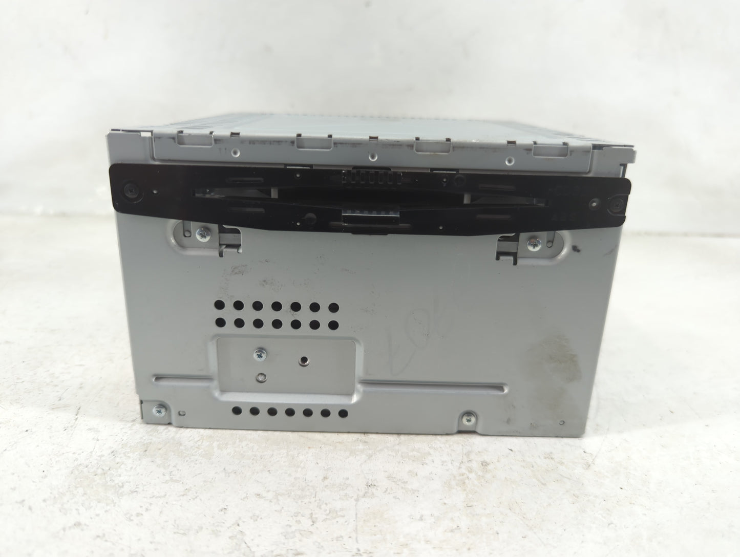 2010-2012 Ford Fusion Radio AM FM Cd Player Receiver Replacement P/N:BE5T-18D822-AB Fits Fits 2010 2011 2012 OEM Used Auto P