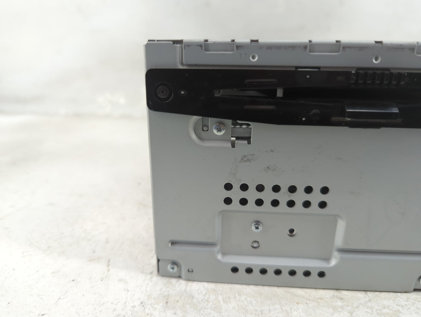 2010-2012 Ford Fusion Radio AM FM Cd Player Receiver Replacement P/N:BE5T-18D822-AB Fits Fits 2010 2011 2012 OEM Used Auto P