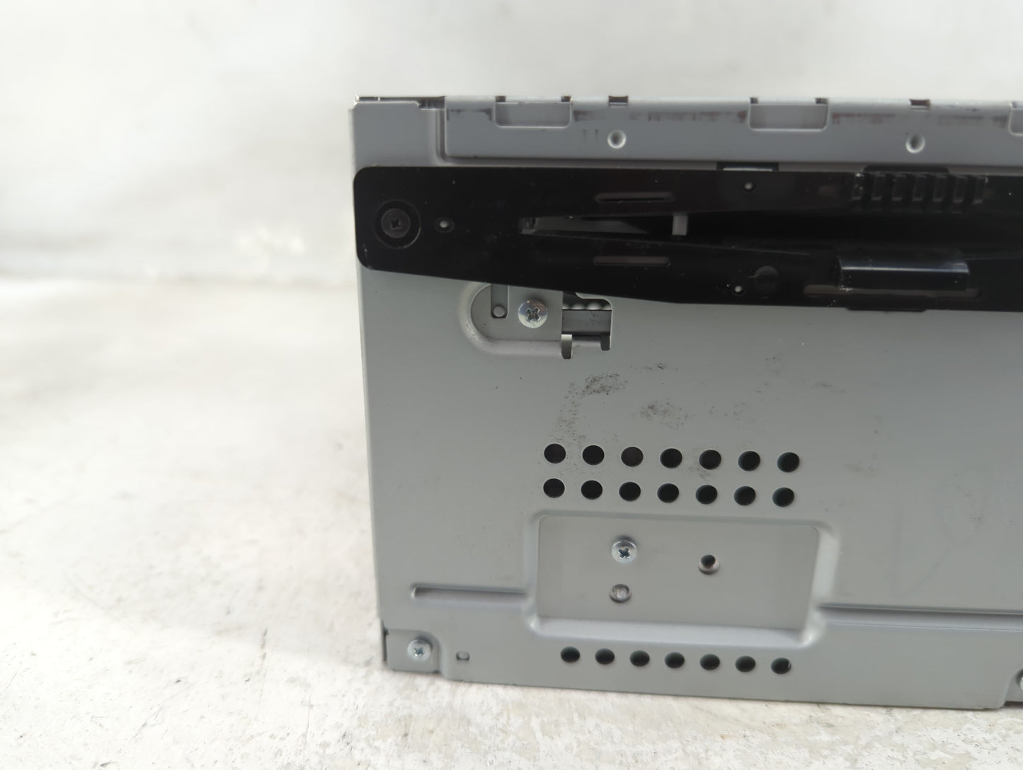 2010-2012 Ford Fusion Radio AM FM Cd Player Receiver Replacement P/N:BE5T-18D822-AB Fits Fits 2010 2011 2012 OEM Used Auto P