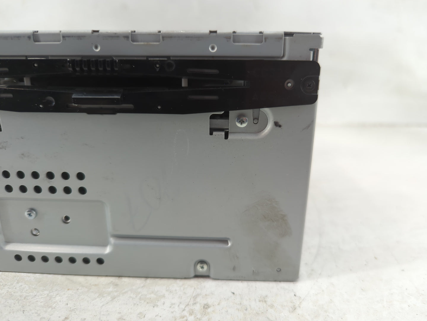 2010-2012 Ford Fusion Radio AM FM Cd Player Receiver Replacement P/N:BE5T-18D822-AB Fits Fits 2010 2011 2012 OEM Used Auto P