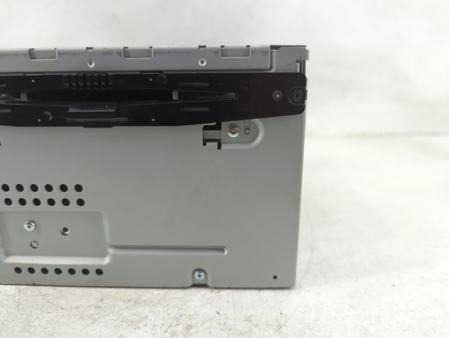 2011-2012 Ford Fusion Radio AM FM Cd Player Receiver Replacement P/N:BE5T-18D822-AB Fits Fits 2011 2012 OEM Used Auto Parts 