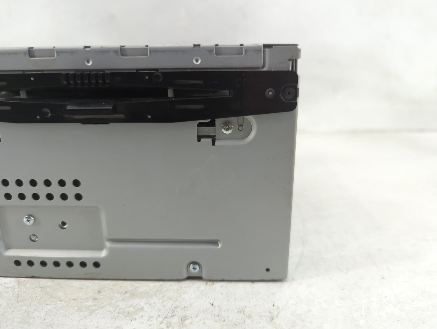 2011-2012 Ford Fusion Radio AM FM Cd Player Receiver Replacement P/N:BE5T-18D822-AB Fits Fits 2011 2012 OEM Used Auto Parts 