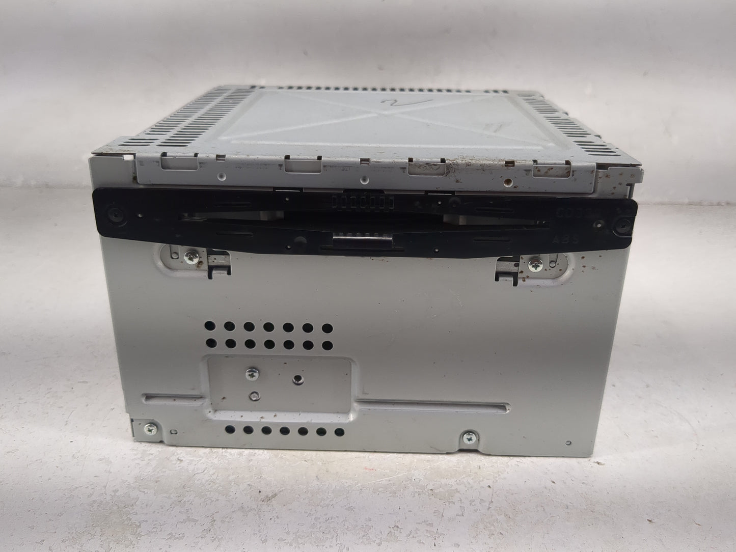 2011-2012 Ford Fusion Radio AM FM Cd Player Receiver Replacement P/N:BE5T-18D822-AB Fits Fits 2011 2012 OEM Used Auto Parts 