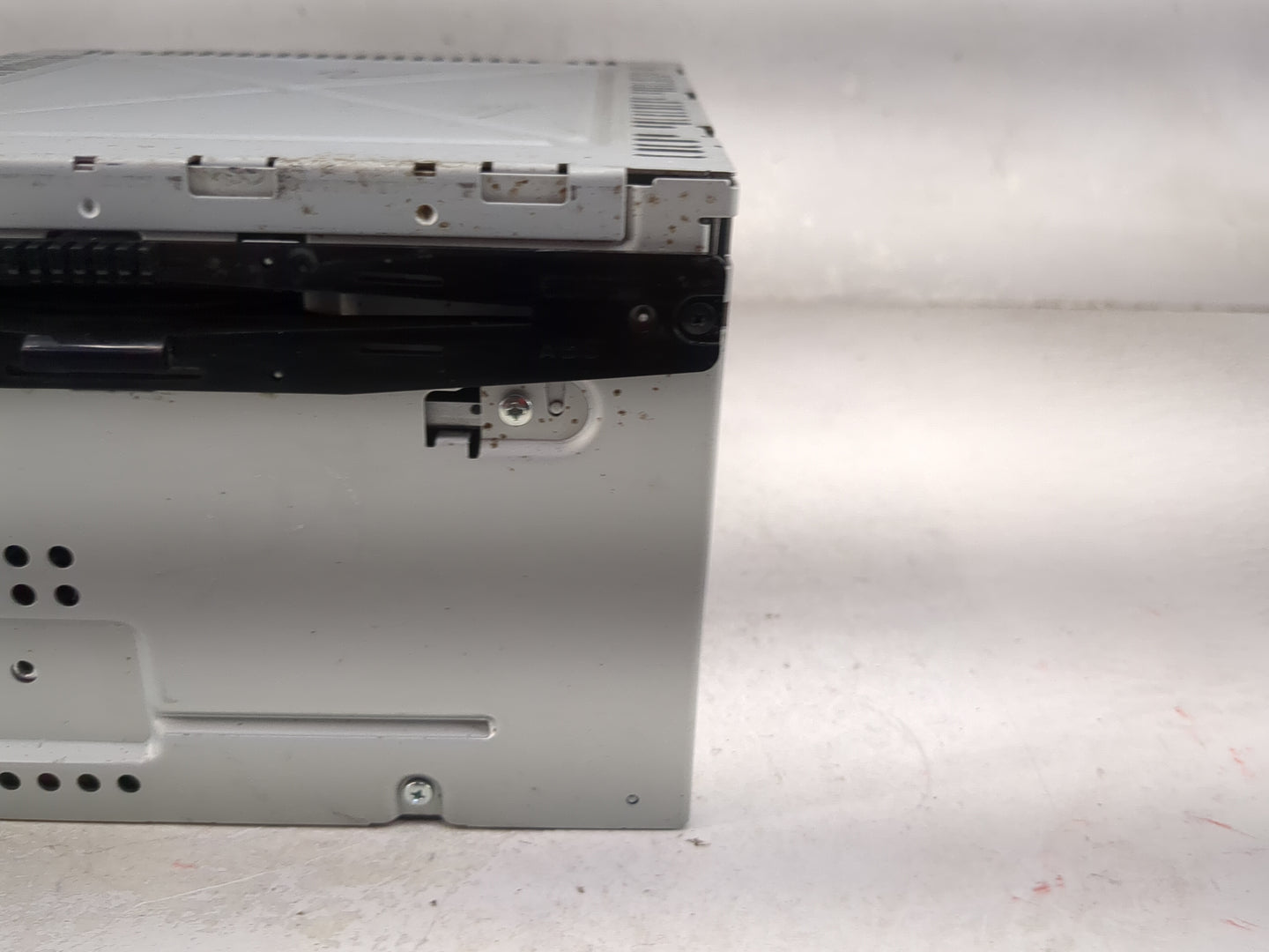 2011-2012 Ford Fusion Radio AM FM Cd Player Receiver Replacement P/N:BE5T-18D822-AB Fits Fits 2011 2012 OEM Used Auto Parts 