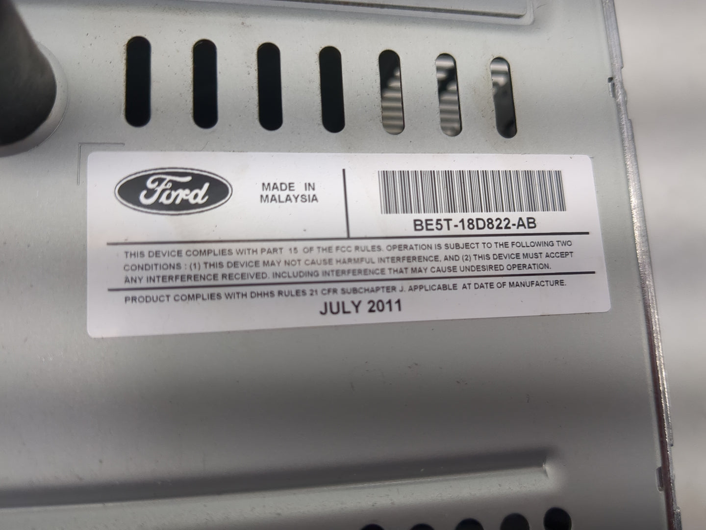2011-2012 Ford Fusion Radio AM FM Cd Player Receiver Replacement P/N:BE5T-18D822-AB Fits Fits 2011 2012 OEM Used Auto Parts 
