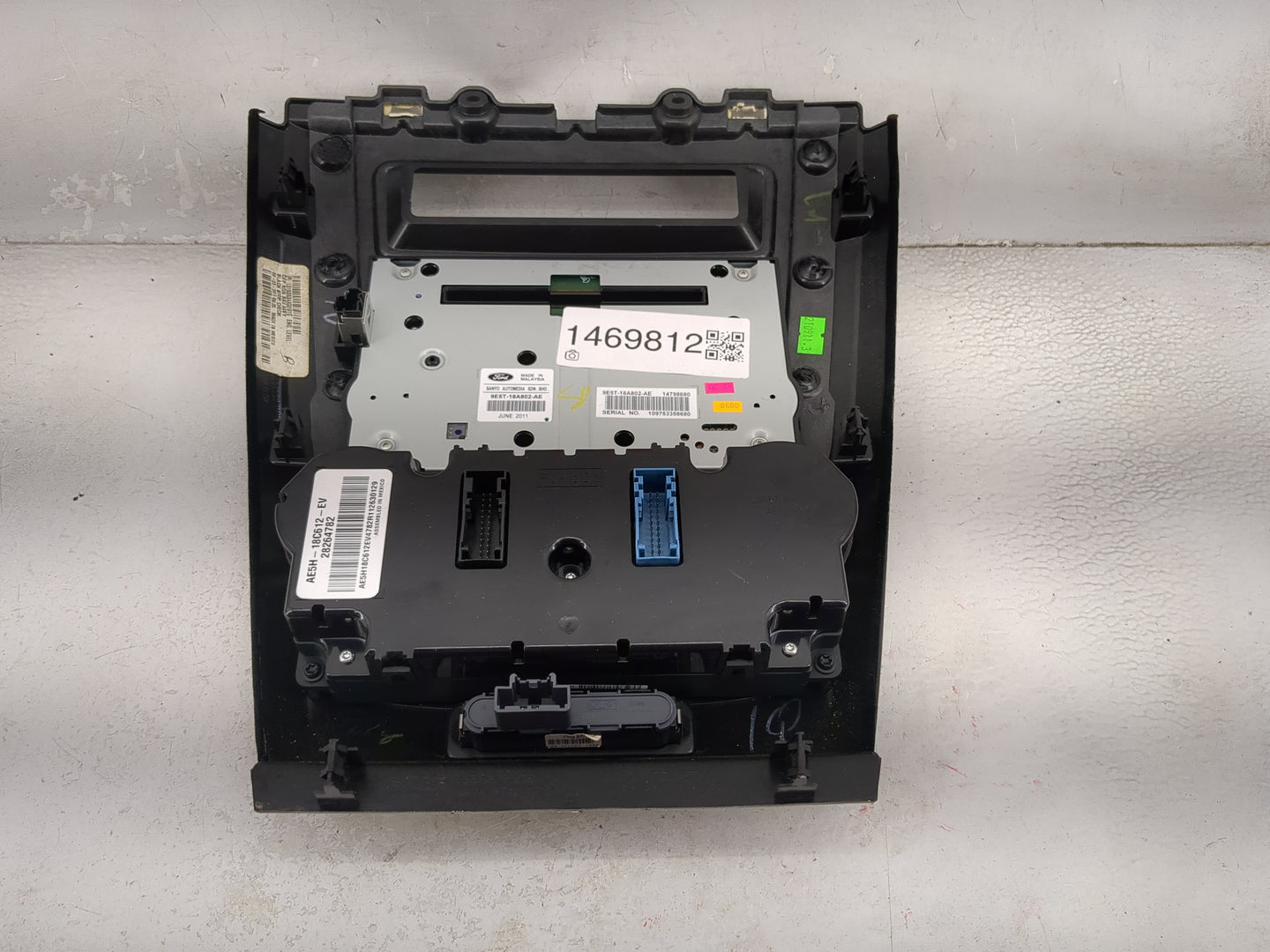 2010-2012 Ford Fusion Radio Control Panel 1469812 - Oemusedautoparts1.com