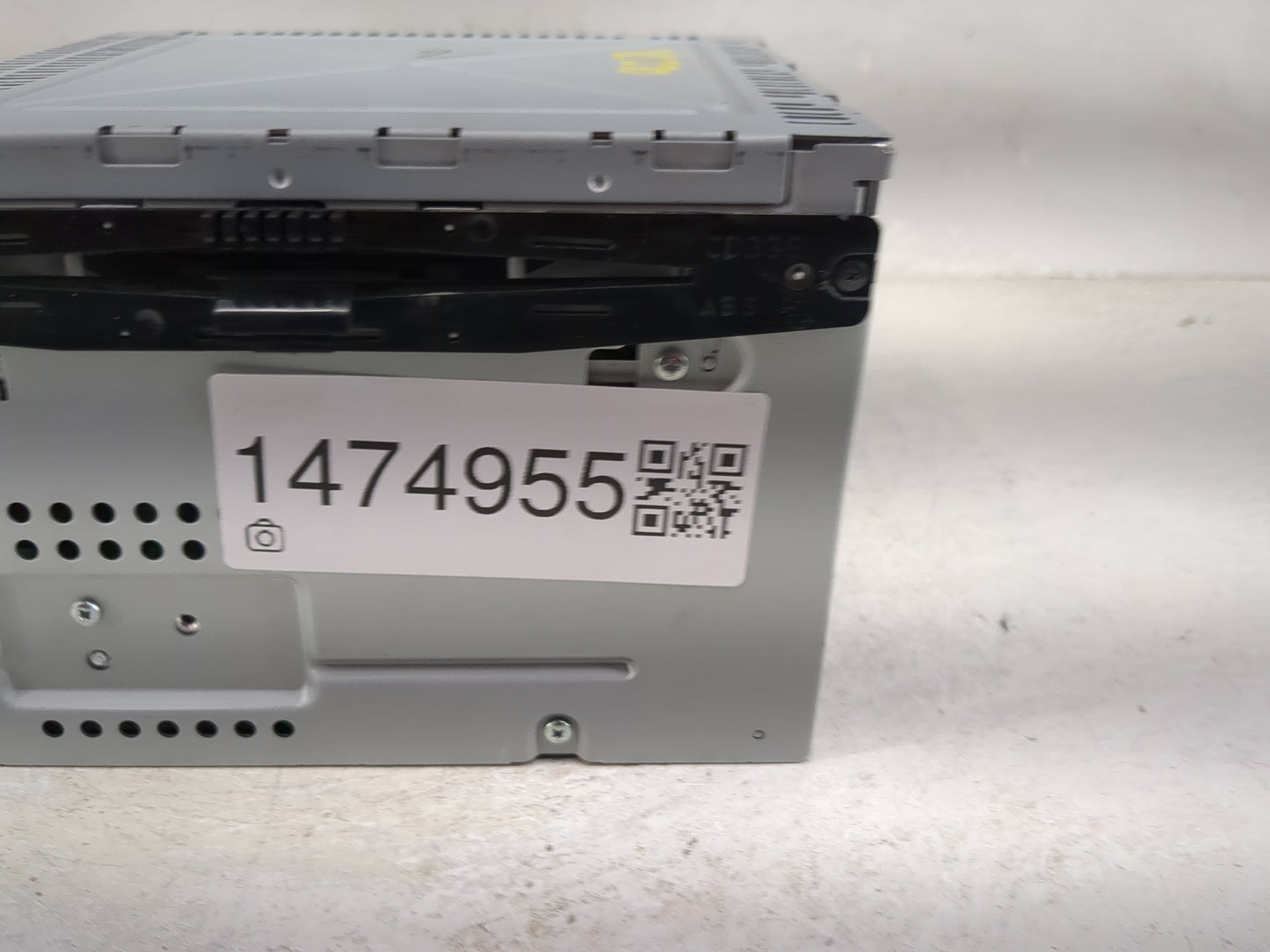 2010-2012 Ford Fusion Radio AM FM Cd Player Receiver Replacement P/N:BE5T-19C157-AB Fits Fits 2010 2011 2012 OEM Used Auto P