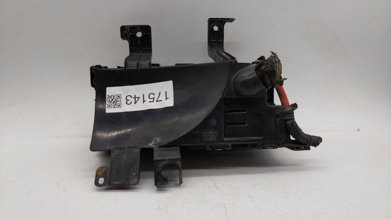 2010-2012 Ford Fusion Fusebox Fuse Box Panel Relay Module Fits Fits 2010 2011 2012 OEM Used Auto Parts - Oemusedautoparts1.c