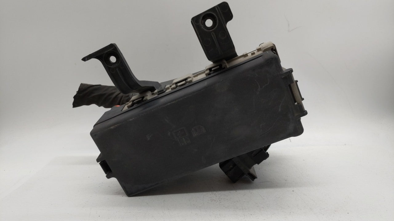 2010-2012 Ford Fusion Fusebox Fuse Box Panel Relay Module P/N:6E5T-14A003-AB Fits Fits 2010 2011 2012 OEM Used Auto Parts - 