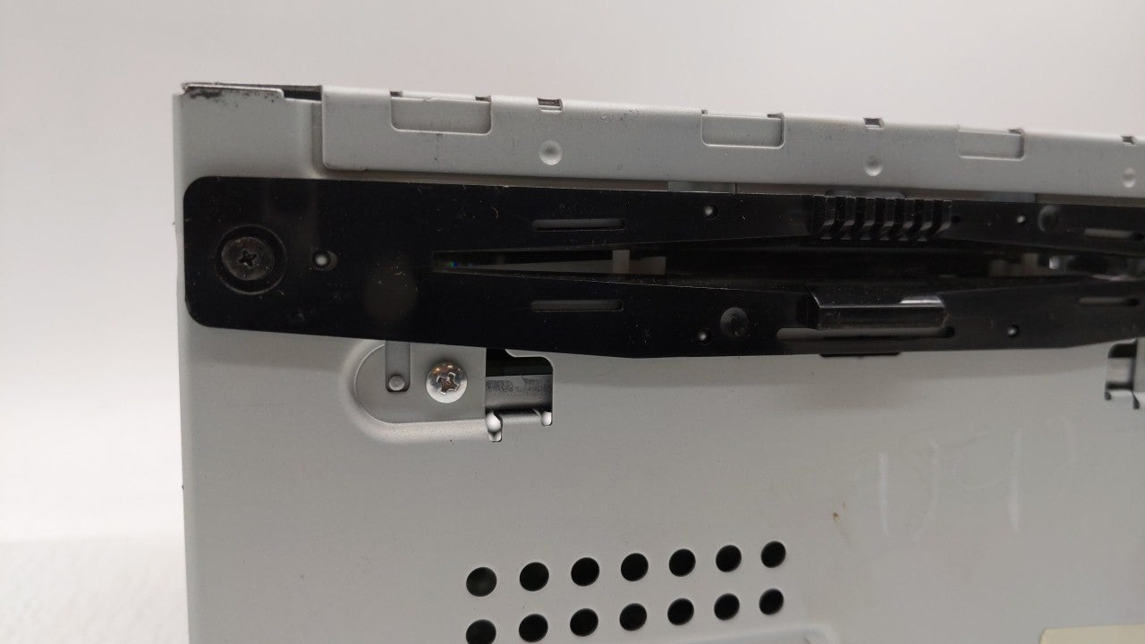 2010-2012 Ford Fusion Am Fm Cd Player Radio Receiver - Oemusedautoparts1.com