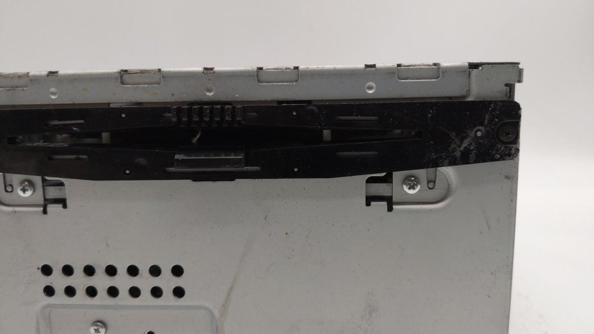2010-2012 Ford Fusion Am Fm Cd Player Radio Receiver 195718 - Oemusedautoparts1.com