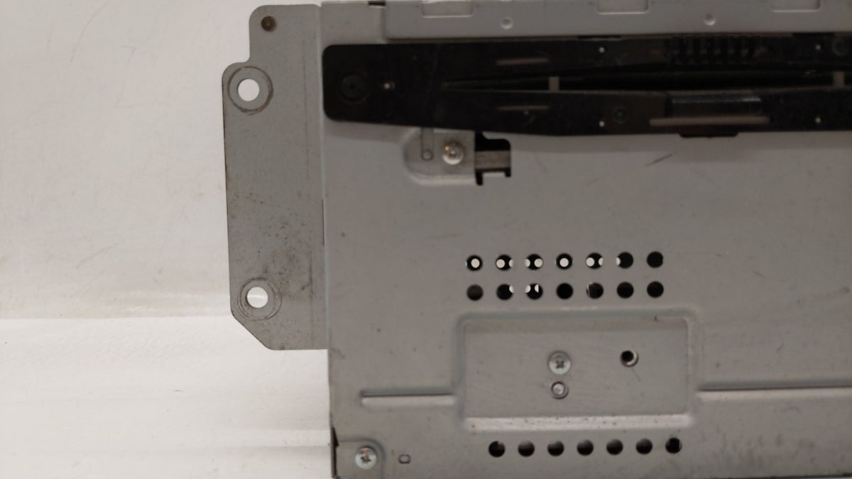 2011-2012 Ford Fusion Am Fm Cd Player Radio Receiver 240041 - Oemusedautoparts1.com