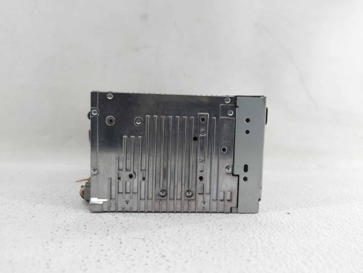 2010-2012 Ford Fusion Am Fm Cd Player Radio Receiver 337639 - Oemusedautoparts1.com