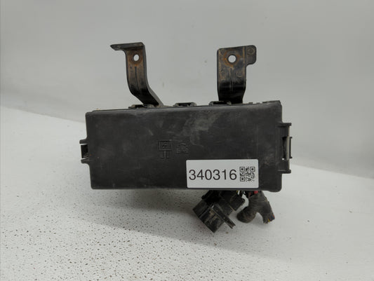 2010-2012 Ford Fusion Fusebox Fuse Box Panel Relay Module P/N:AE5T-14290-E 6E5T-14A003-AB, BE5T-14290-E Fits Fits 2010 2011 