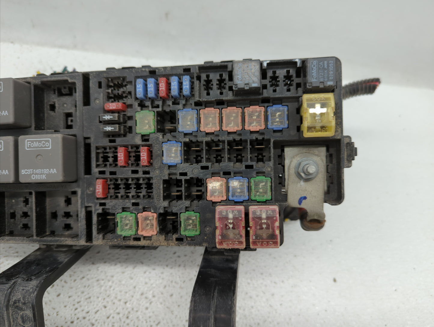 2010-2012 Ford Fusion Fusebox Fuse Box Panel Relay Module P/N:AE5T-14290-E 6E5T-14A003-AB, BE5T-14290-E Fits Fits 2010 2011 