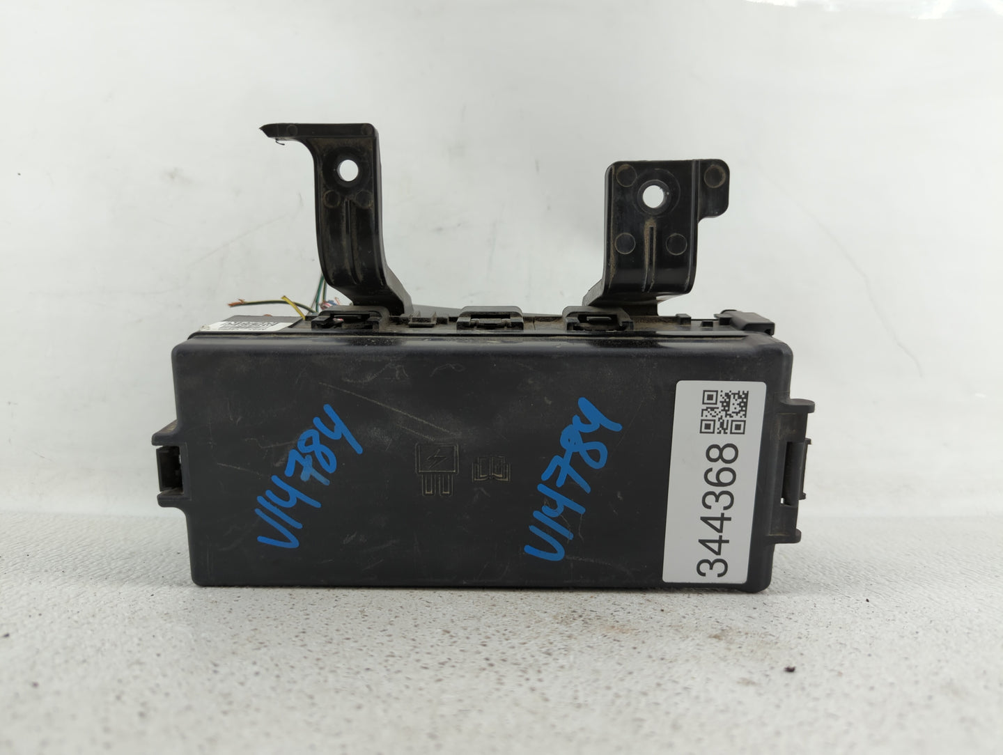 2010-2012 Ford Fusion Fusebox Fuse Box Panel Relay Module P/N:AE5T-14290-E 6E5T-14A003-AB, BE5T-14290-E Fits Fits 2010 2011 