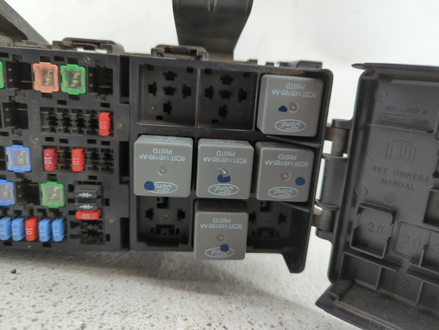 2010-2012 Ford Fusion Fusebox Fuse Box Panel Relay Module P/N:AE5T-14290-E 6E5T-14A003-AB, BE5T-14290-E Fits Fits 2010 2011 